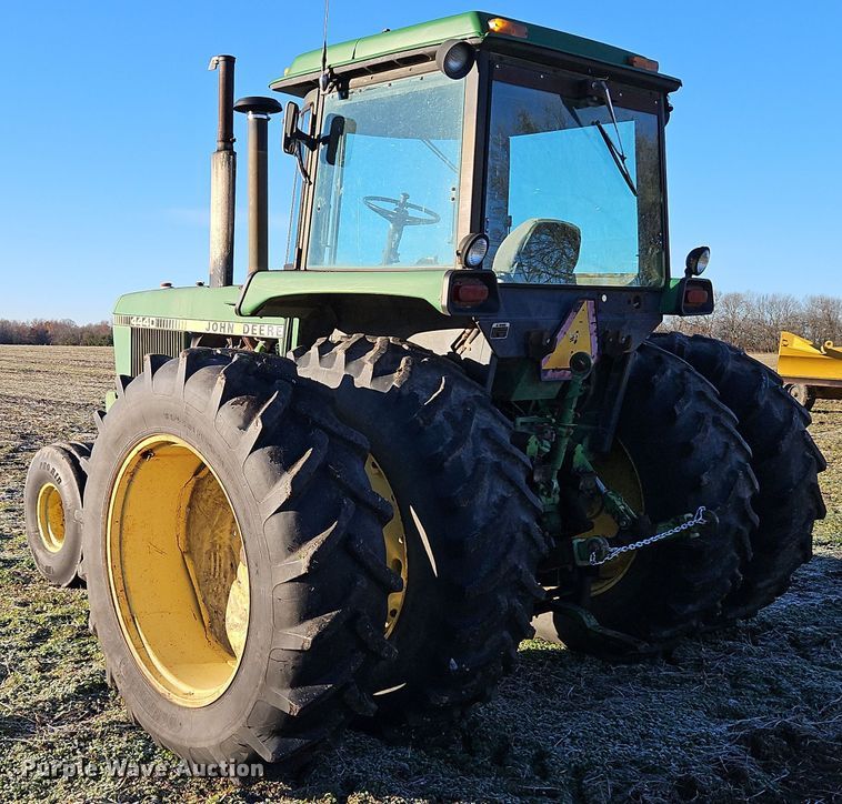 image for item DN7141 John Deere 4440  tractor