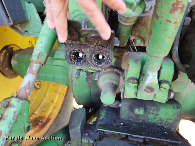 image for item DN7141 John Deere 4440  tractor