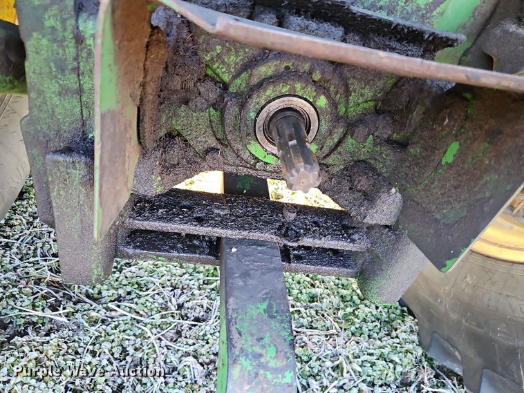 image for item DN7141 John Deere 4440  tractor