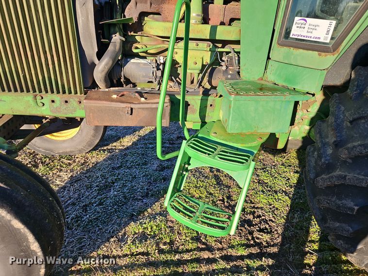 image for item DN7141 John Deere 4440  tractor