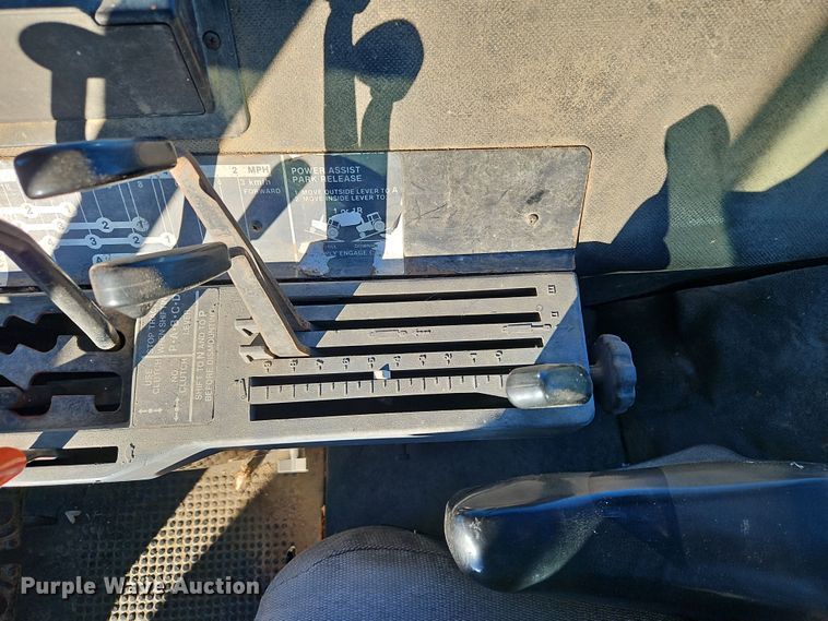 image for item DN7141 John Deere 4440  tractor