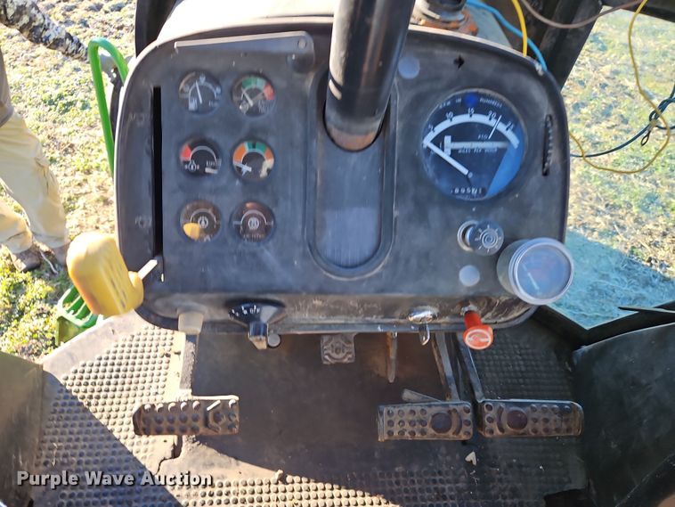 image for item DN7141 John Deere 4440  tractor