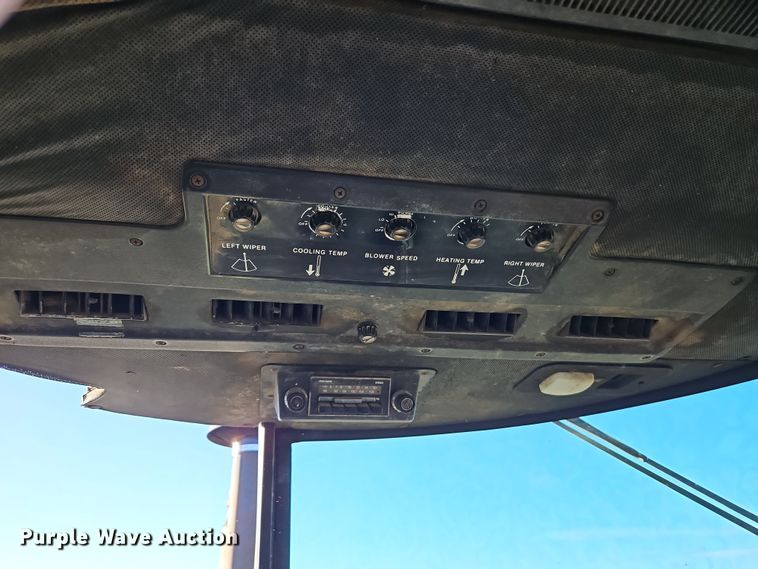 image for item DN7141 John Deere 4440  tractor