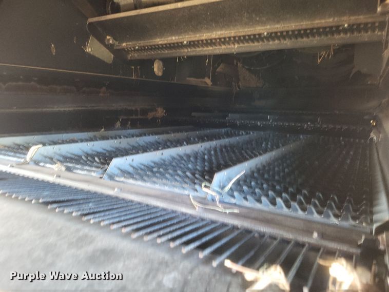 image for item DO4716 2008 New Holland CR9060  combine