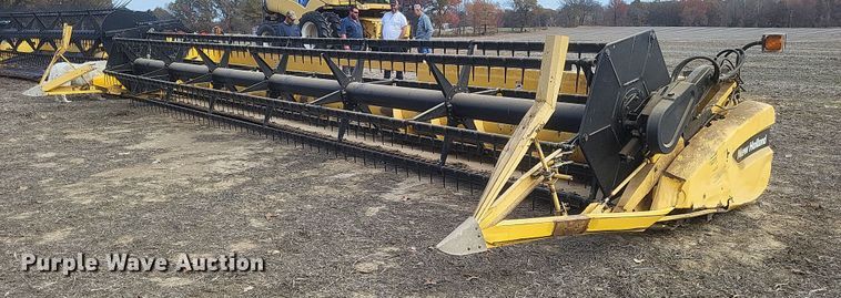 image for item DO4717 2006 New Holland 74C  flex head