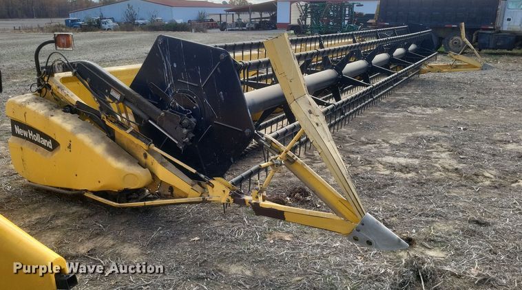 image for item DO4717 2006 New Holland 74C  flex head