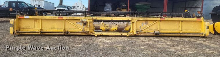 image for item DO4717 2006 New Holland 74C  flex head