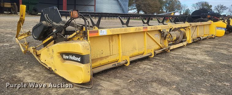 image for item DO4717 2006 New Holland 74C  flex head