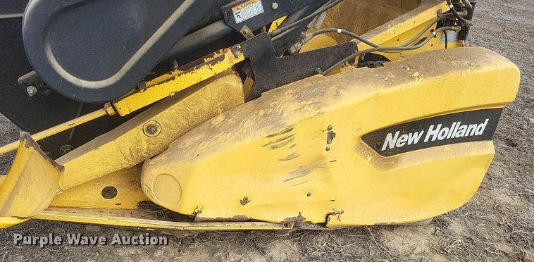 image for item DO4717 2006 New Holland 74C  flex head