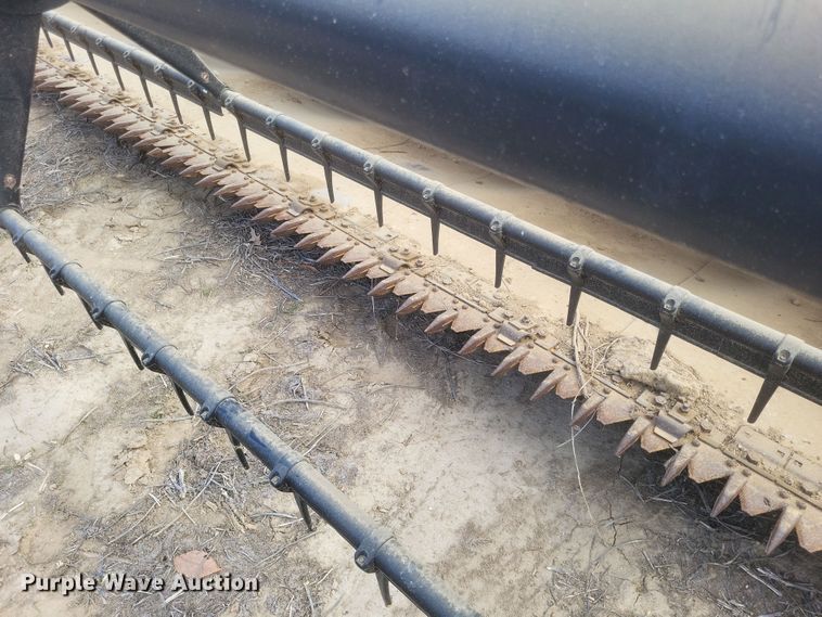 image for item DO4717 2006 New Holland 74C  flex head