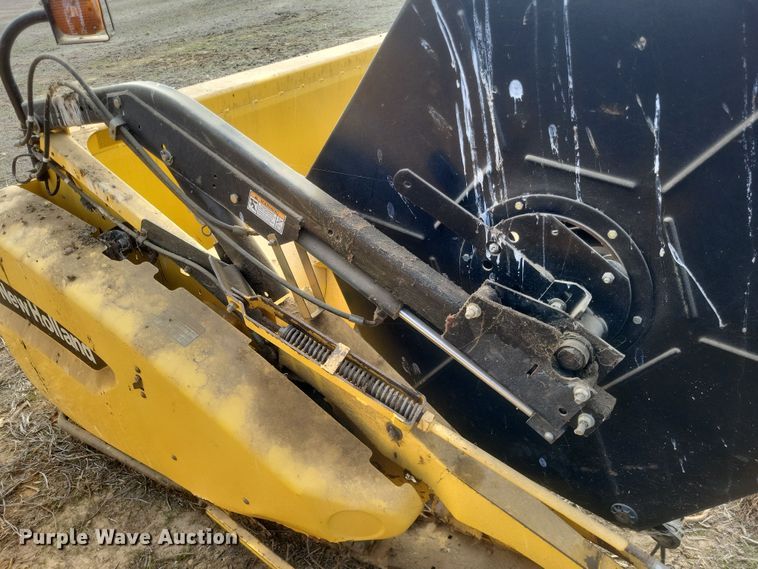 image for item DO4717 2006 New Holland 74C  flex head