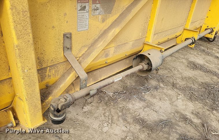 image for item DO4717 2006 New Holland 74C  flex head