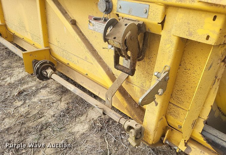 image for item DO4717 2006 New Holland 74C  flex head