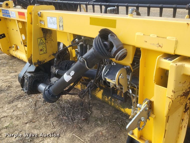 image for item DO4718 2015 New Holland 880CF-30 Super Flex  draper head