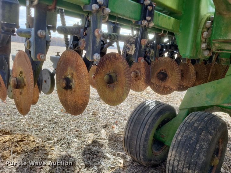 image for item DO4719 Great Plains 2N-3010  grain drill