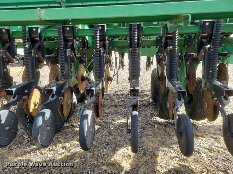 image for item DO4719 Great Plains 2N-3010  grain drill