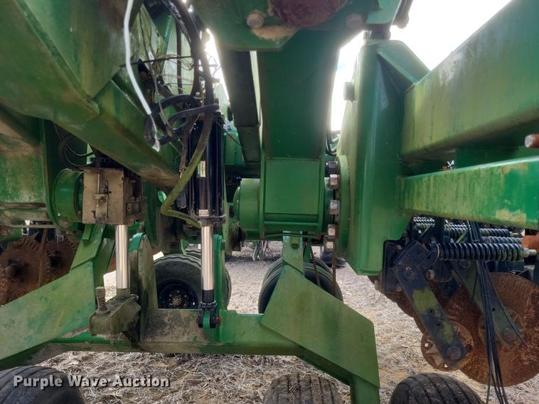 image for item DO4719 Great Plains 2N-3010  grain drill