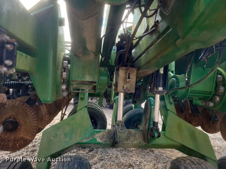 image for item DO4719 Great Plains 2N-3010  grain drill