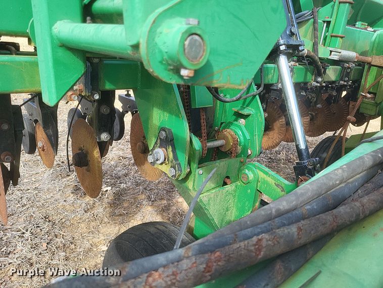 image for item DO4719 Great Plains 2N-3010  grain drill