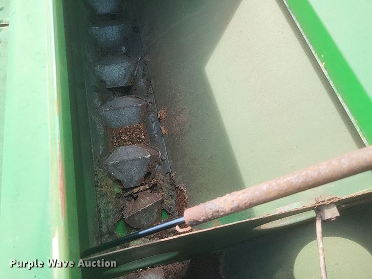 image for item DO4719 Great Plains 2N-3010  grain drill