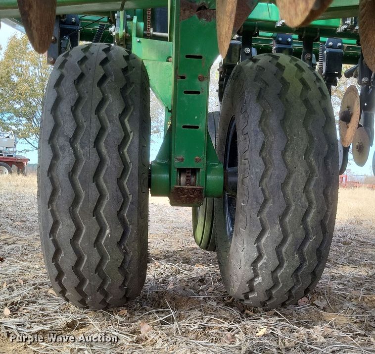 image for item DO4719 Great Plains 2N-3010  grain drill