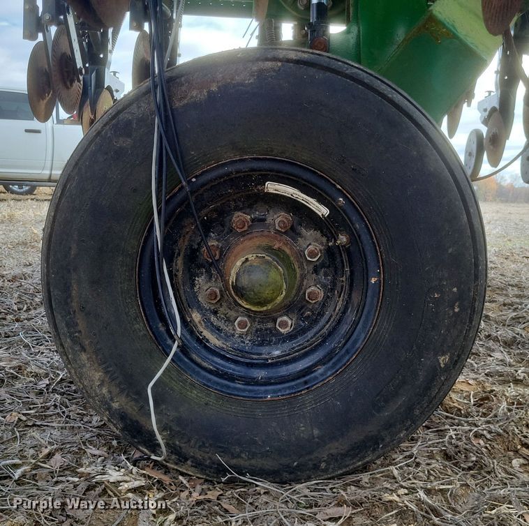 image for item DO4719 Great Plains 2N-3010  grain drill