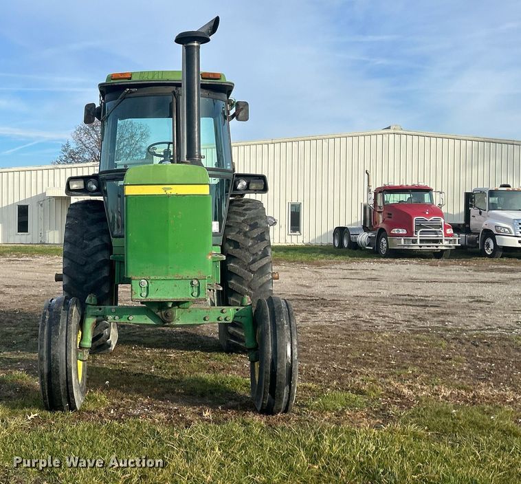 image for item DQ1060 1976 John Deere 4430H  tractor