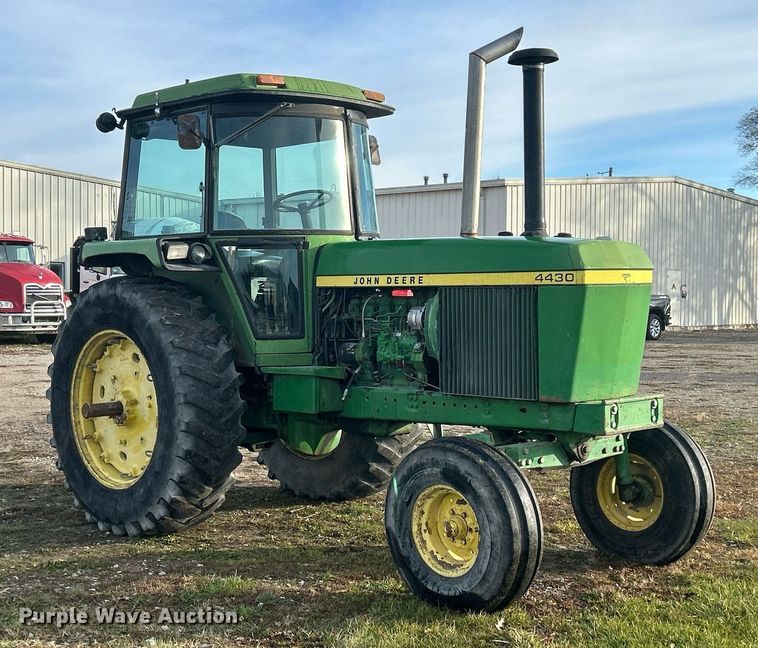 image for item DQ1060 1976 John Deere 4430H  tractor