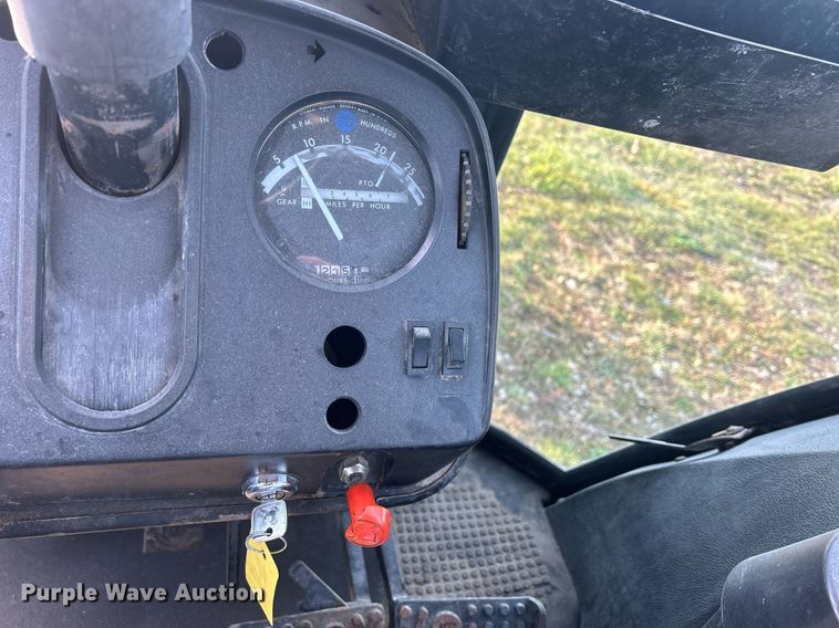 image for item DQ1060 1976 John Deere 4430H  tractor