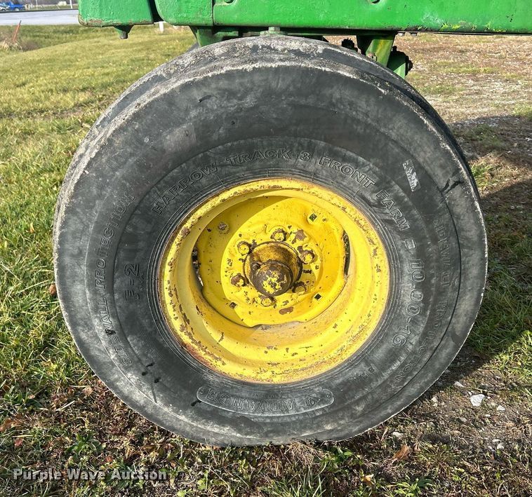 image for item DQ1060 1976 John Deere 4430H  tractor