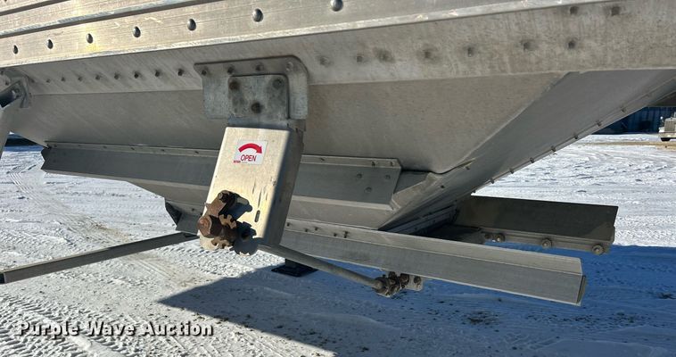 image for item DQ1063 2019 Timpte 4062  grain trailer