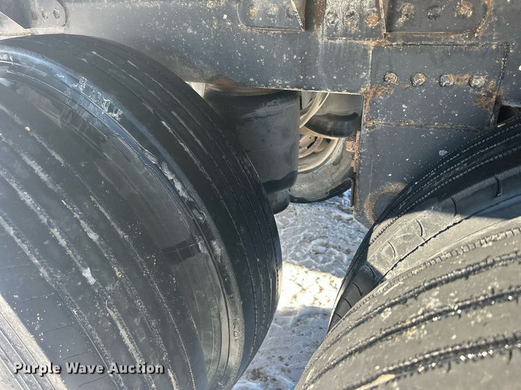 image for item DQ1063 2019 Timpte 4062  grain trailer