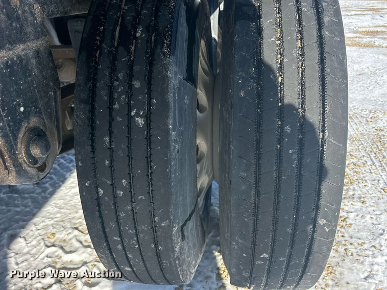 image for item DQ1063 2019 Timpte 4062  grain trailer