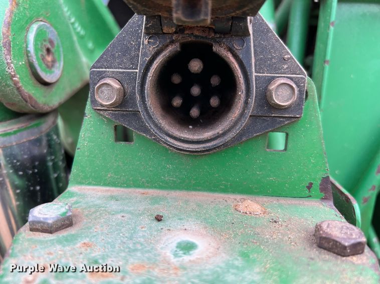 image for item DQ2317 2000 John Deere 7810  MFWD tractor