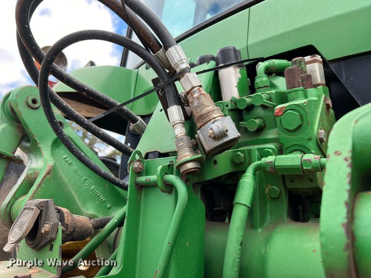 image for item DQ2317 2000 John Deere 7810  MFWD tractor