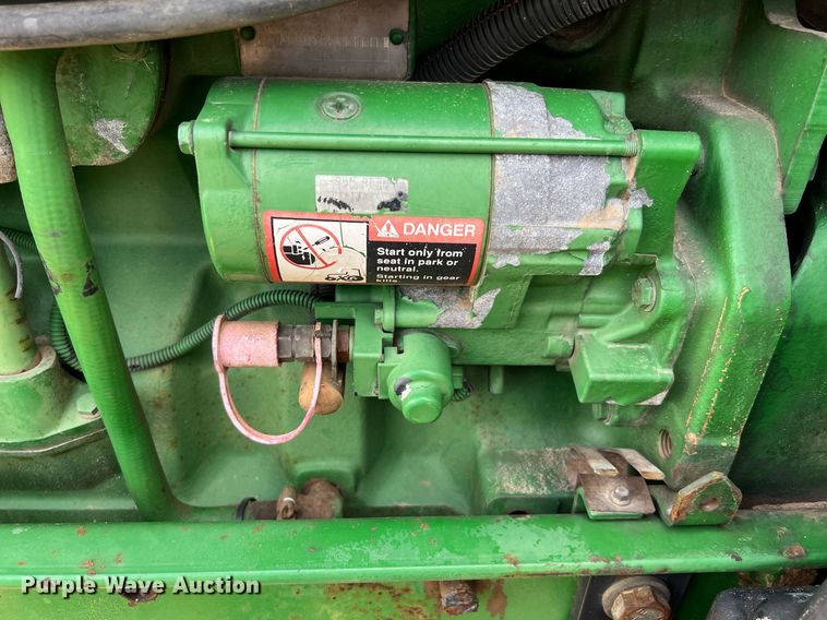 image for item DQ2317 2000 John Deere 7810  MFWD tractor