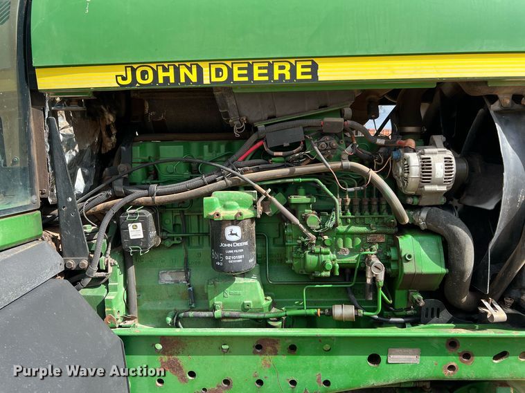 image for item DQ2317 2000 John Deere 7810  MFWD tractor