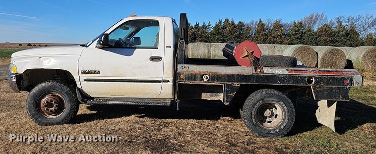 image for item DR5902 2001 Dodge Ram 3500 Laramie SLT  bale bed pickup truck