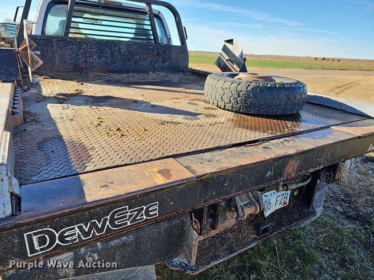 image for item DR5902 2001 Dodge Ram 3500 Laramie SLT  bale bed pickup truck