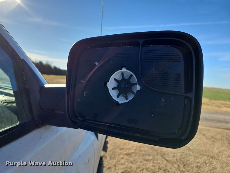 image for item DR5902 2001 Dodge Ram 3500 Laramie SLT  bale bed pickup truck