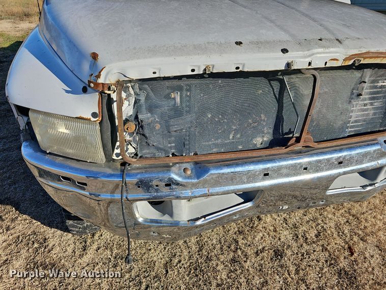 image for item DR5902 2001 Dodge Ram 3500 Laramie SLT  bale bed pickup truck