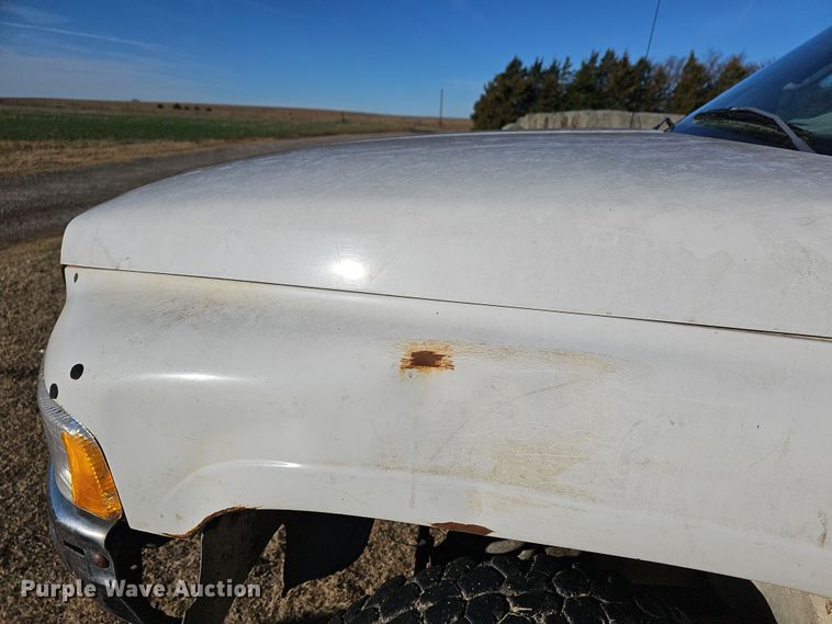 image for item DR5902 2001 Dodge Ram 3500 Laramie SLT  bale bed pickup truck