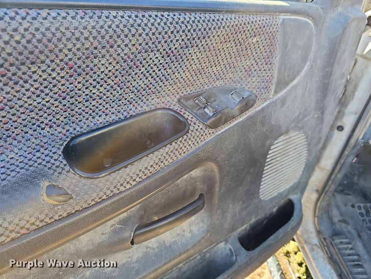 image for item DR5902 2001 Dodge Ram 3500 Laramie SLT  bale bed pickup truck