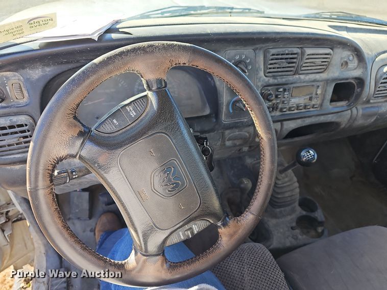 image for item DR5902 2001 Dodge Ram 3500 Laramie SLT  bale bed pickup truck