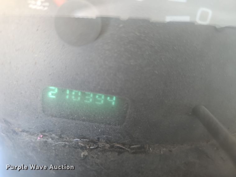 image for item DR5902 2001 Dodge Ram 3500 Laramie SLT  bale bed pickup truck