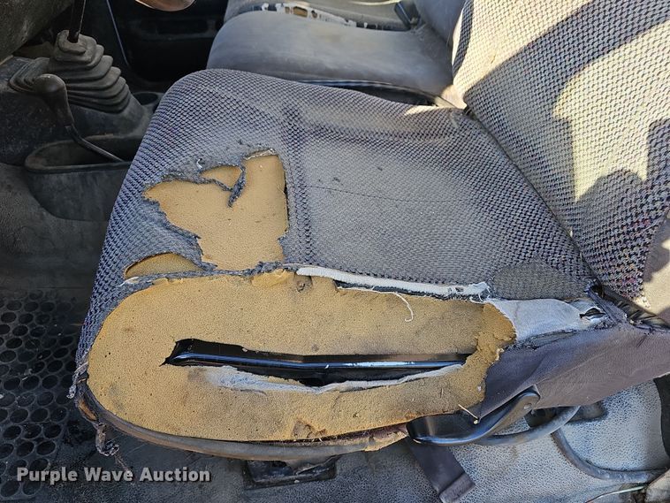 image for item DR5902 2001 Dodge Ram 3500 Laramie SLT  bale bed pickup truck