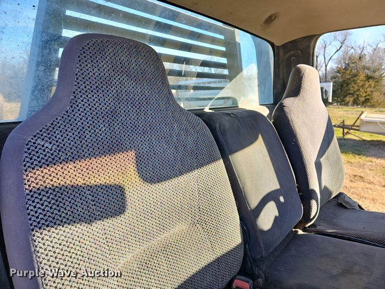 image for item DR5902 2001 Dodge Ram 3500 Laramie SLT  bale bed pickup truck