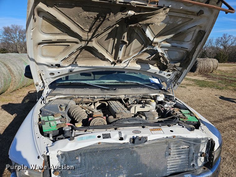 image for item DR5902 2001 Dodge Ram 3500 Laramie SLT  bale bed pickup truck