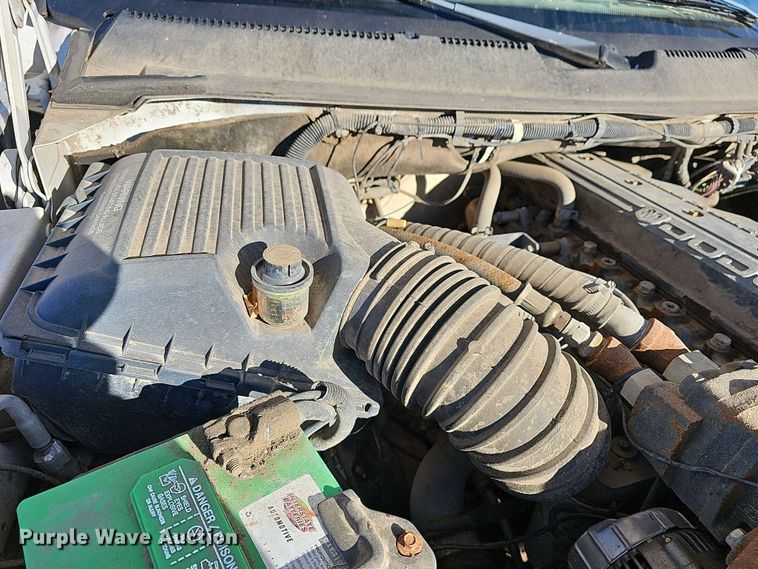 image for item DR5902 2001 Dodge Ram 3500 Laramie SLT  bale bed pickup truck