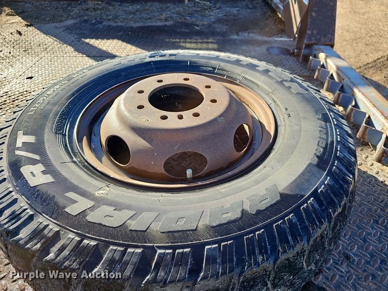 image for item DR5902 2001 Dodge Ram 3500 Laramie SLT  bale bed pickup truck